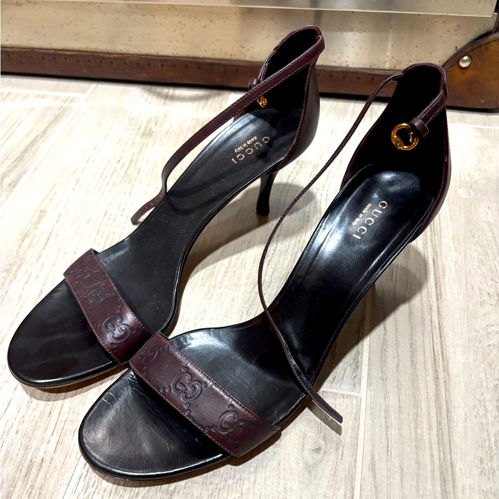 Gucci Women's Black and Dark Brown Heels